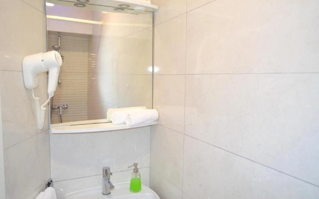 Kata - Modern & Close to the Beach - A4