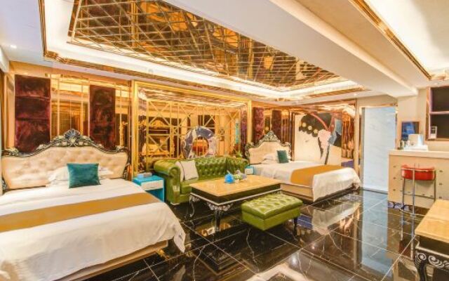 Andersen Theme Apartment