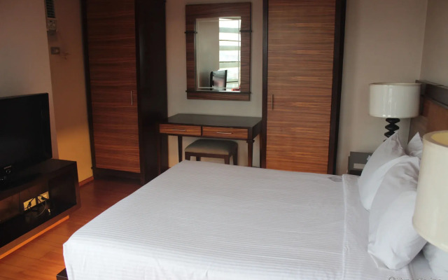 Soleste Suites
