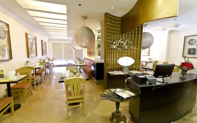 Crown Regency Suites & Residences - Mactan