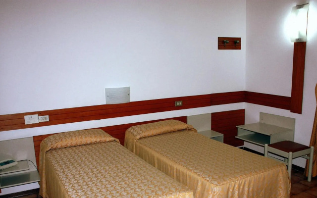 Piccolo Hotel