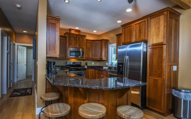 Four Seasons Chateau 5 Bedroom House