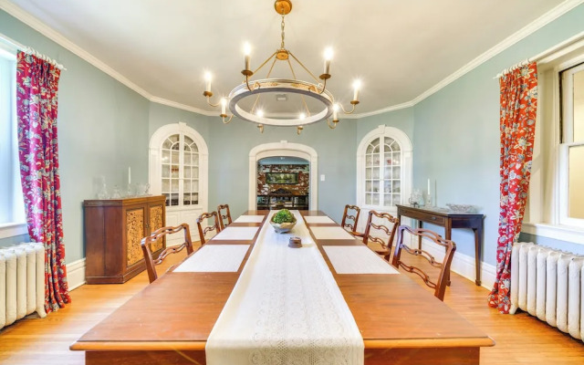 Historic & Spacious Family Home in Nicholasville!