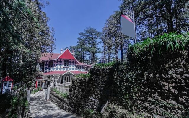 OYO 35498 Shimla British Resort