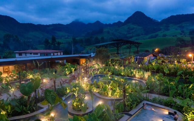 Hotel Termales el Otoño