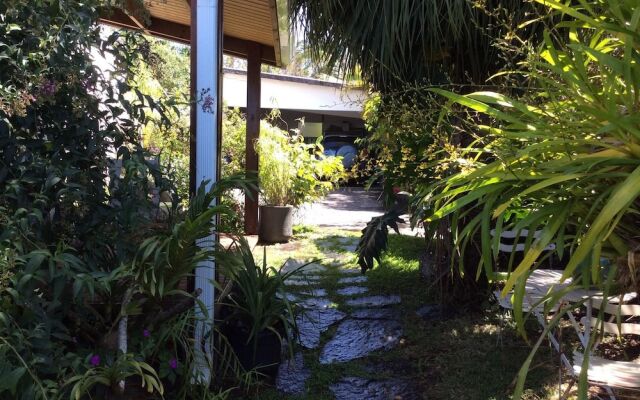 Apartment With one Bedroom in Saint Joseph, With Pool Access, Enclosed