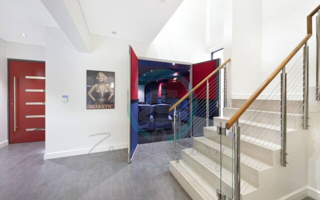 ZENLUX INFINITY - 4BR with Private Pool