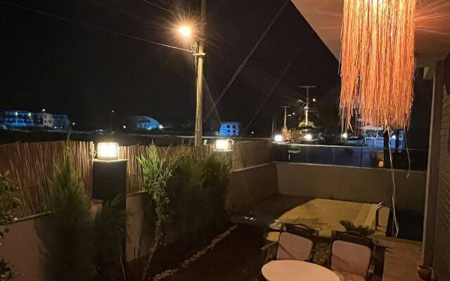 Asya Lara Suite
