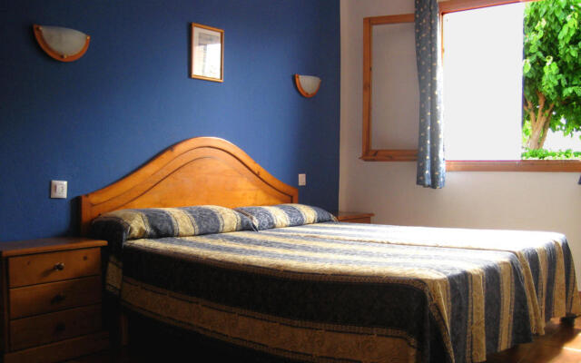 Vista Blanes Apartments
