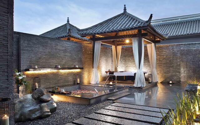 Pullman Lijiang Resort and Spa