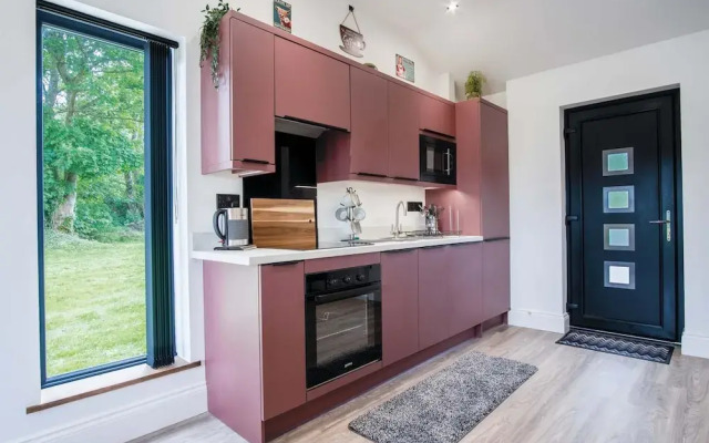 The Shed - 1 Bedroom - Cosheston