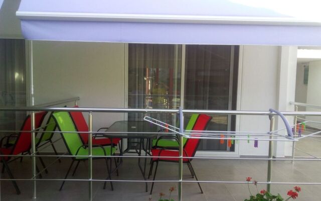 Persefoni Rooms