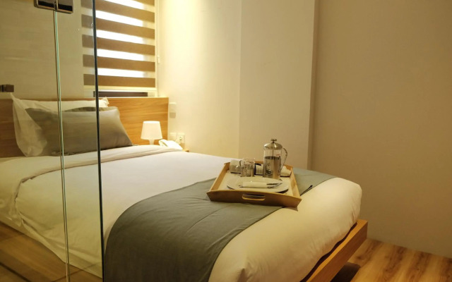 Flat06 Tendean