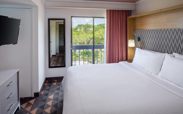 Holiday Inn & Suites Boca Raton - North by IHG