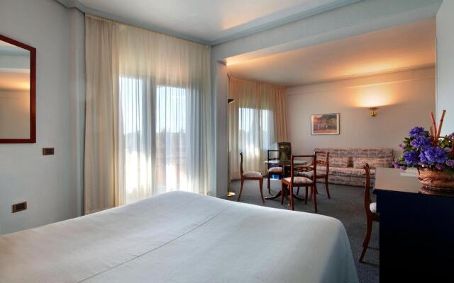 Hotel Rey Sancho Ramirez