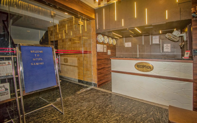 OYO 27992 Hotel Ganpati