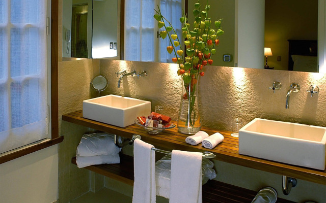 Melia Recoleta Plaza