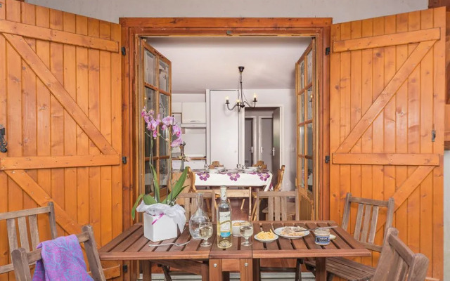 ST LARY-VIGNEC Charmant studio au calme