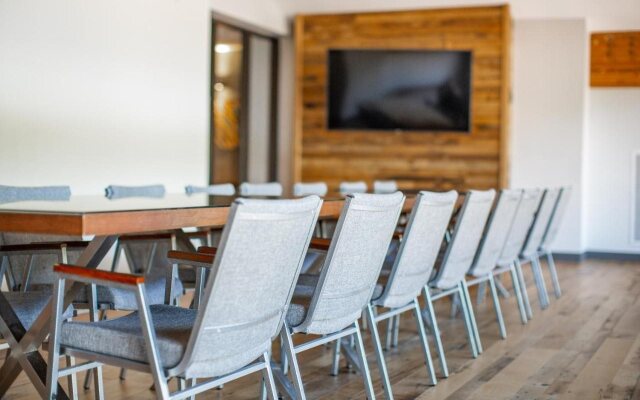 Park City Peaks Hotel