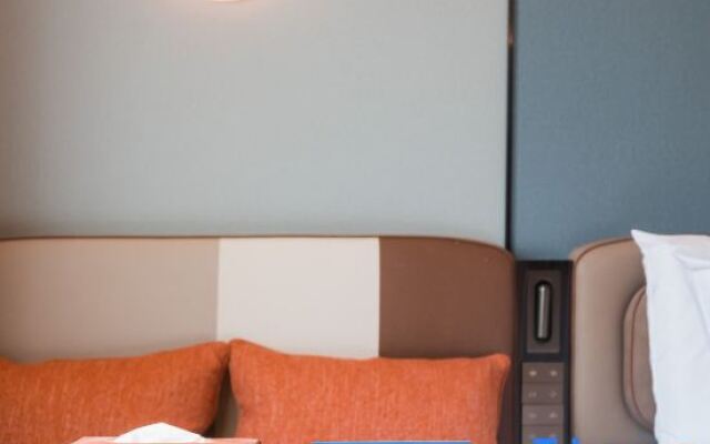 Orange Hotel (Jinan Baotu Spring Shop)