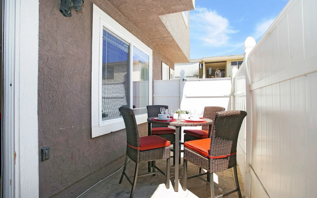 Multi-level 2br-fast Wifi-free Parking -cm-1