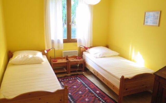 LOriÂ©e du Bois (HUT100)