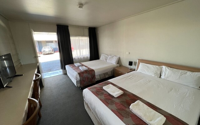Econo Lodge Rusty's