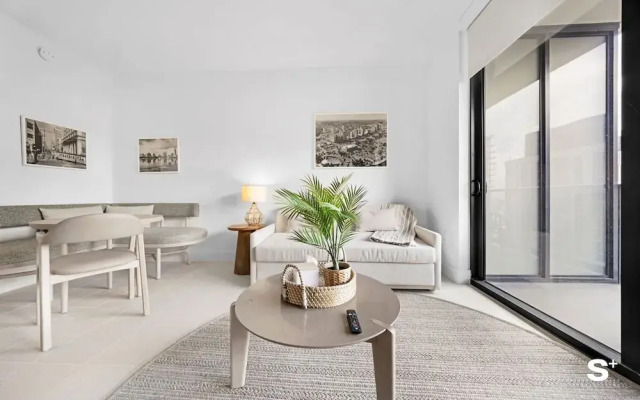 Chic Downtown Retreat 1BR Apartment