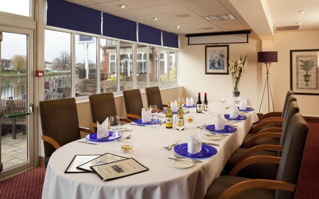 Mercure London Staines-upon-Thames Hotel