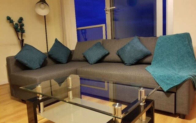 47 Chelsea House - Q-zotica City Centre Apartments: Parking, City view & Smart gadgets