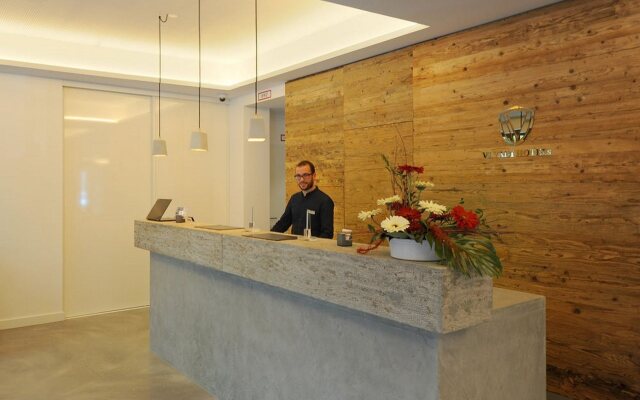 Bayer 89 Vi Vadi Hotel