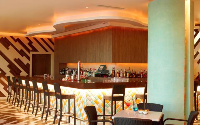 Real Marina Hotel & Spa