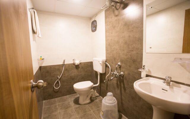 FabHotel Canvas HSR layout