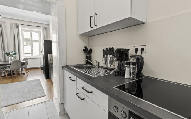 Stylish Apartments near AKH
