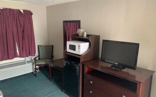 OYO Sheldon's Motel And Restaurant