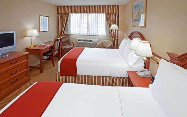 Rockville Centre Hotel - JFK Airport