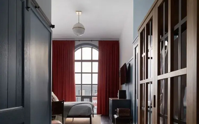 The Chicago Hotel Collection - Wrigleyville