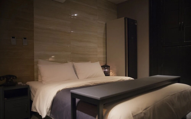 Suwon Mangpo Station The Hotel