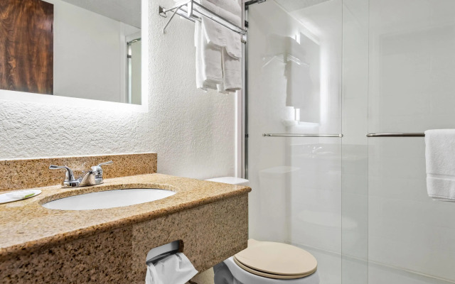 Days Inn by Wyndham Lancaster PA Dutch Country