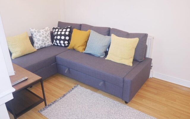 New Sleek 1Bd Flat Super Central Liverpool City