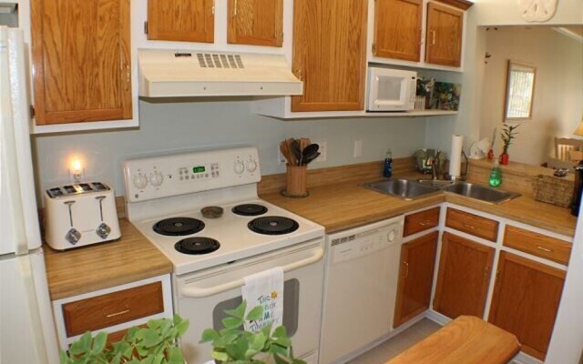 Summerhouse 232 2 Bedroom Condo