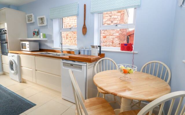 Canal View Cottage