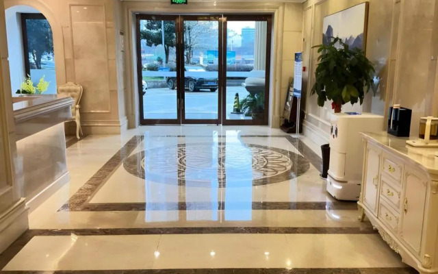 Vienna Hotel (Changzhou Qingfeng Park)