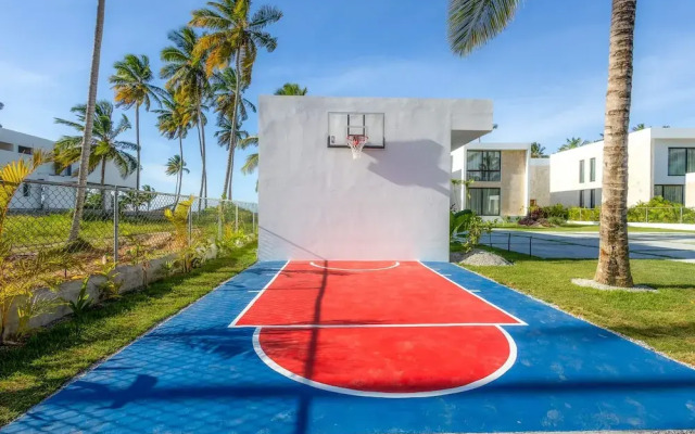 A Tale of Luxury Serenity and Oceanfront Bliss