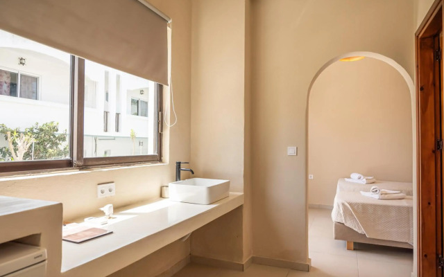 Atma Beach Rooms & Suites