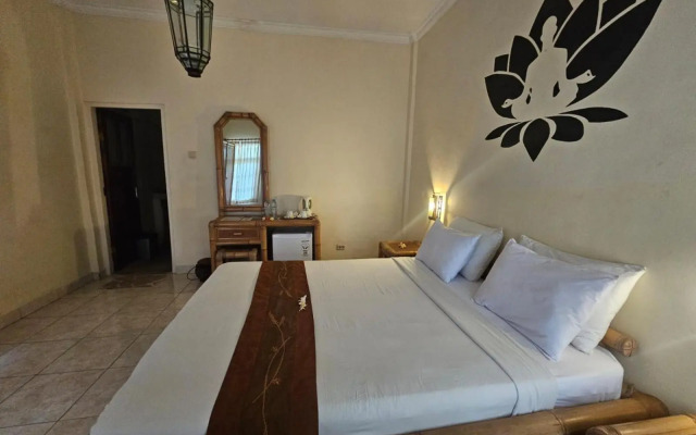 Chonos Hotel Lovina