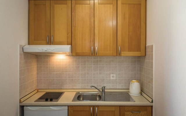 Awesome Home in Makarska With Wifi and 1 Bedrooms