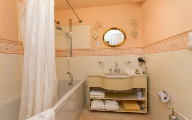 Hotel Serenella