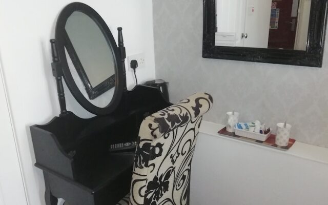 Aindale Hotel Blackpool