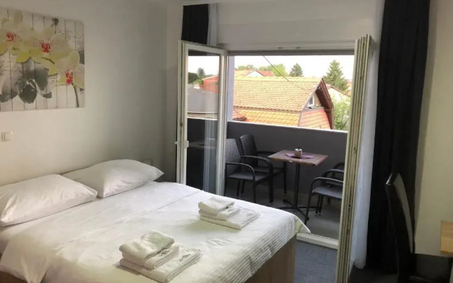 Hostel Mali Pariz